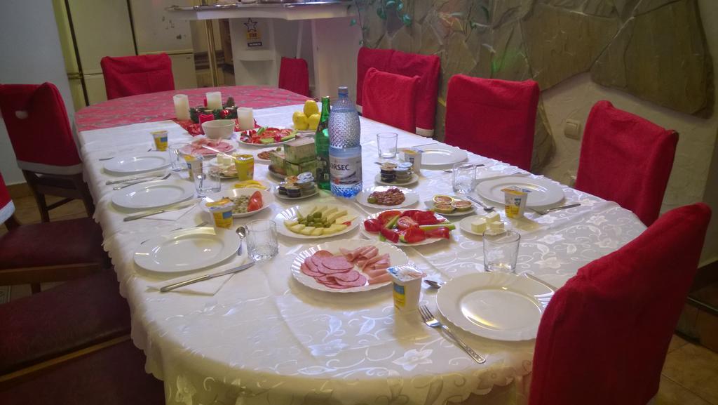 Pensiunea Codrului 锡纳亚 外观 照片